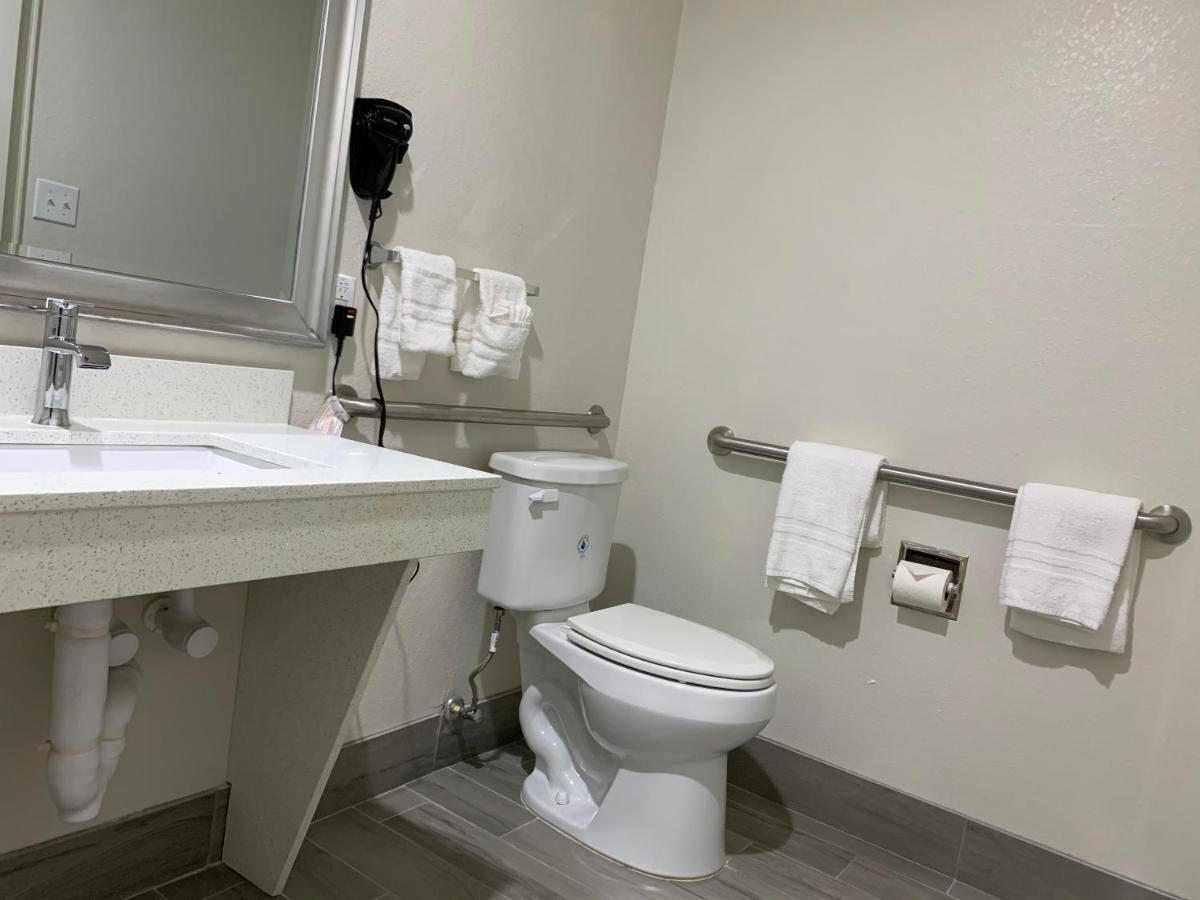 Scottish Inn & Suites - Iah Airport Humble Εξωτερικό φωτογραφία